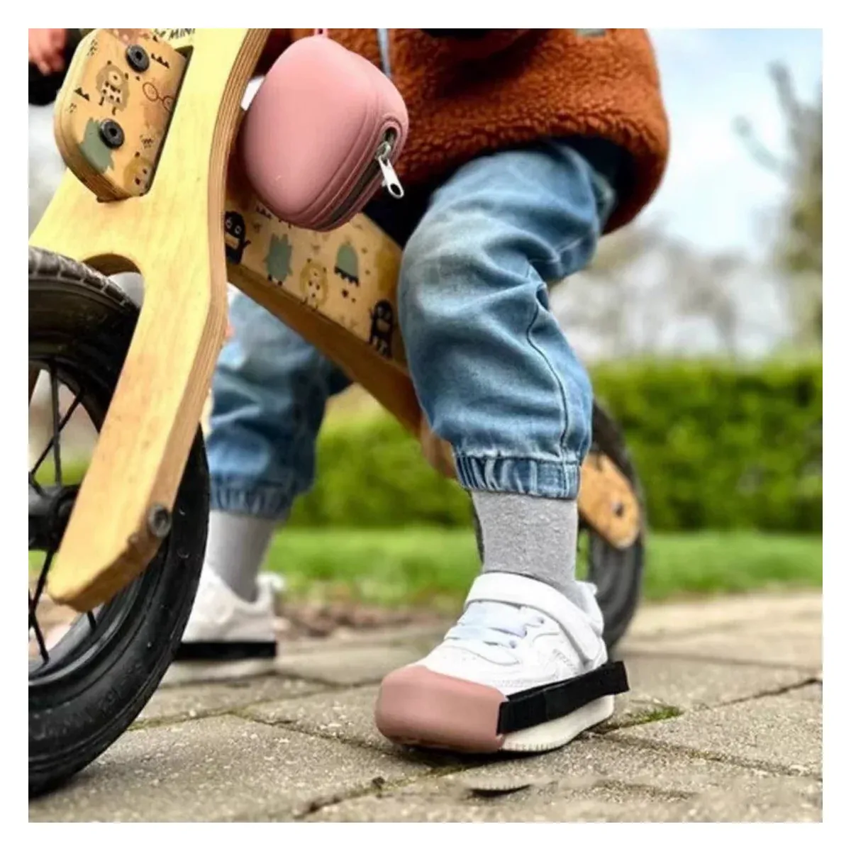 Child Shoe Covers — Velcro Toe Covers for Sneakers - detail-1