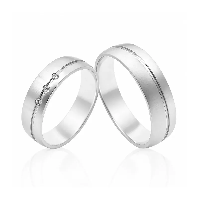 silver-tone brass wedding rings with three-stone design, FKS-BR-042 display design