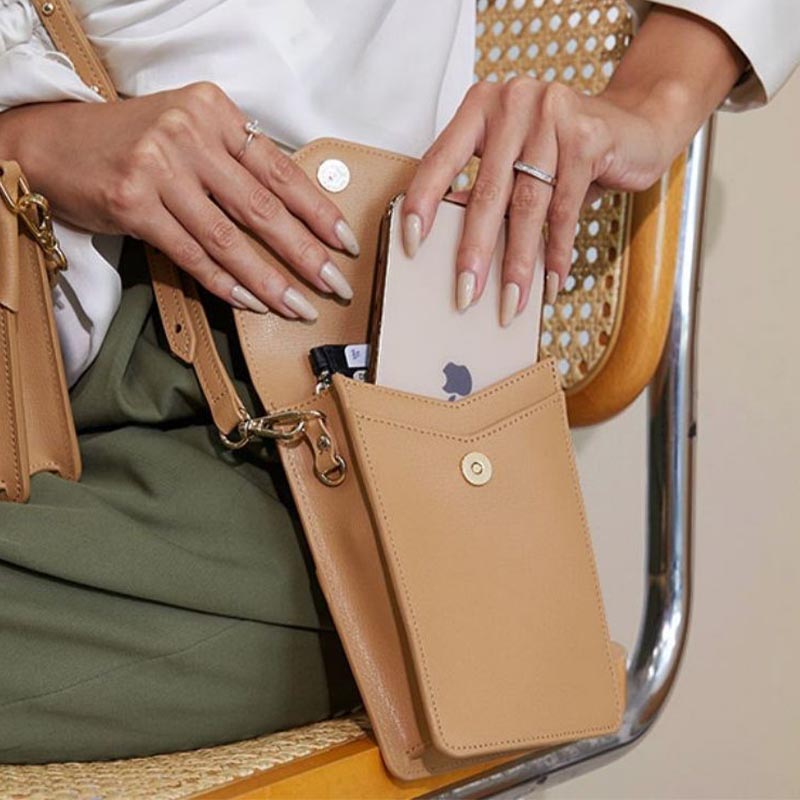 tan shoulder bag 6
