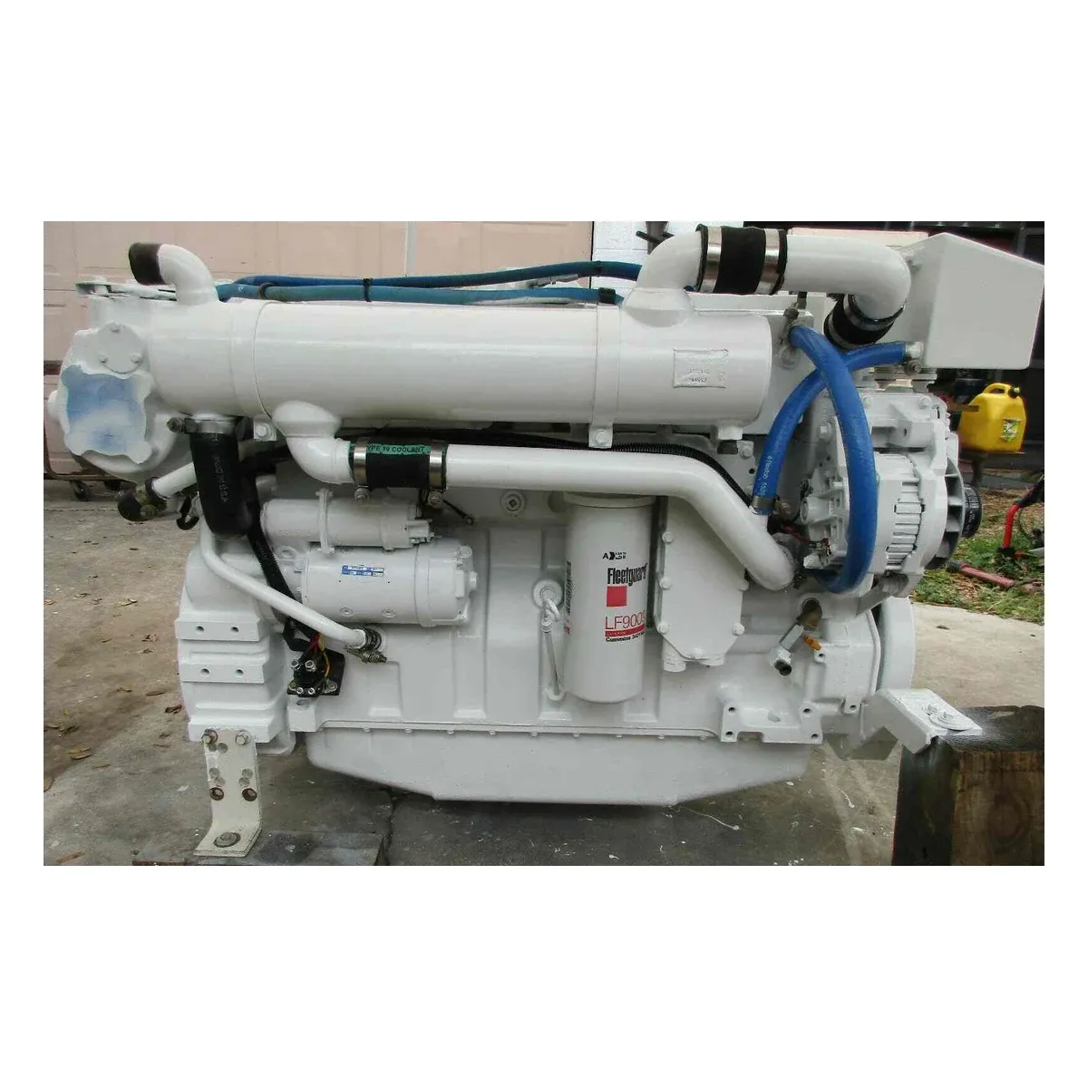Cummins 6CTA8.3 Marine Diesel Engine (188–235 hp)