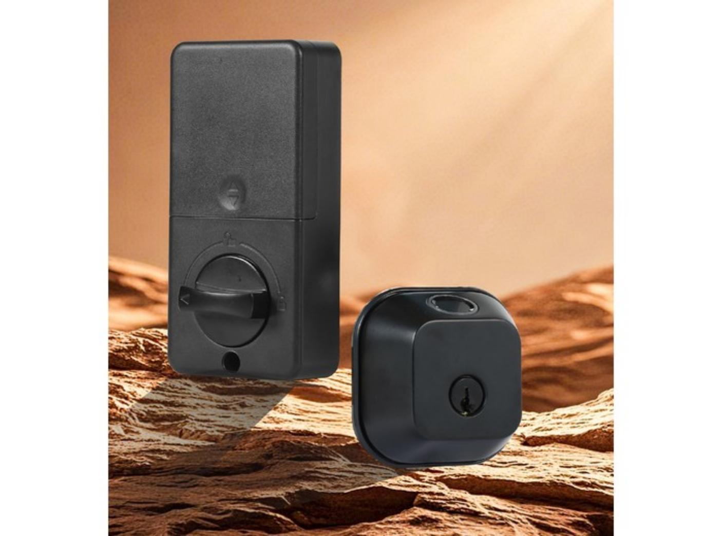 Smart Digital Deadbolt with Bluetooth connectivity. Unlocking methods: Fingerprint / Key / App. Aluminum Alloy / Flame-Retardant ABS body, Level B lock cylinder, for wooden or metal door 35-