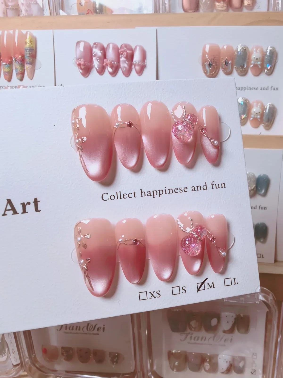 custom-press-on-nails-pink-ombre-charm-design