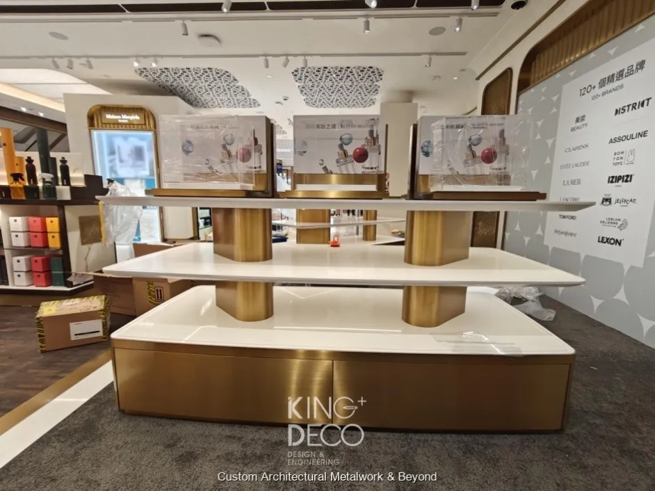 M8 DFS Duty-Free Display Cabinets — Macao 3