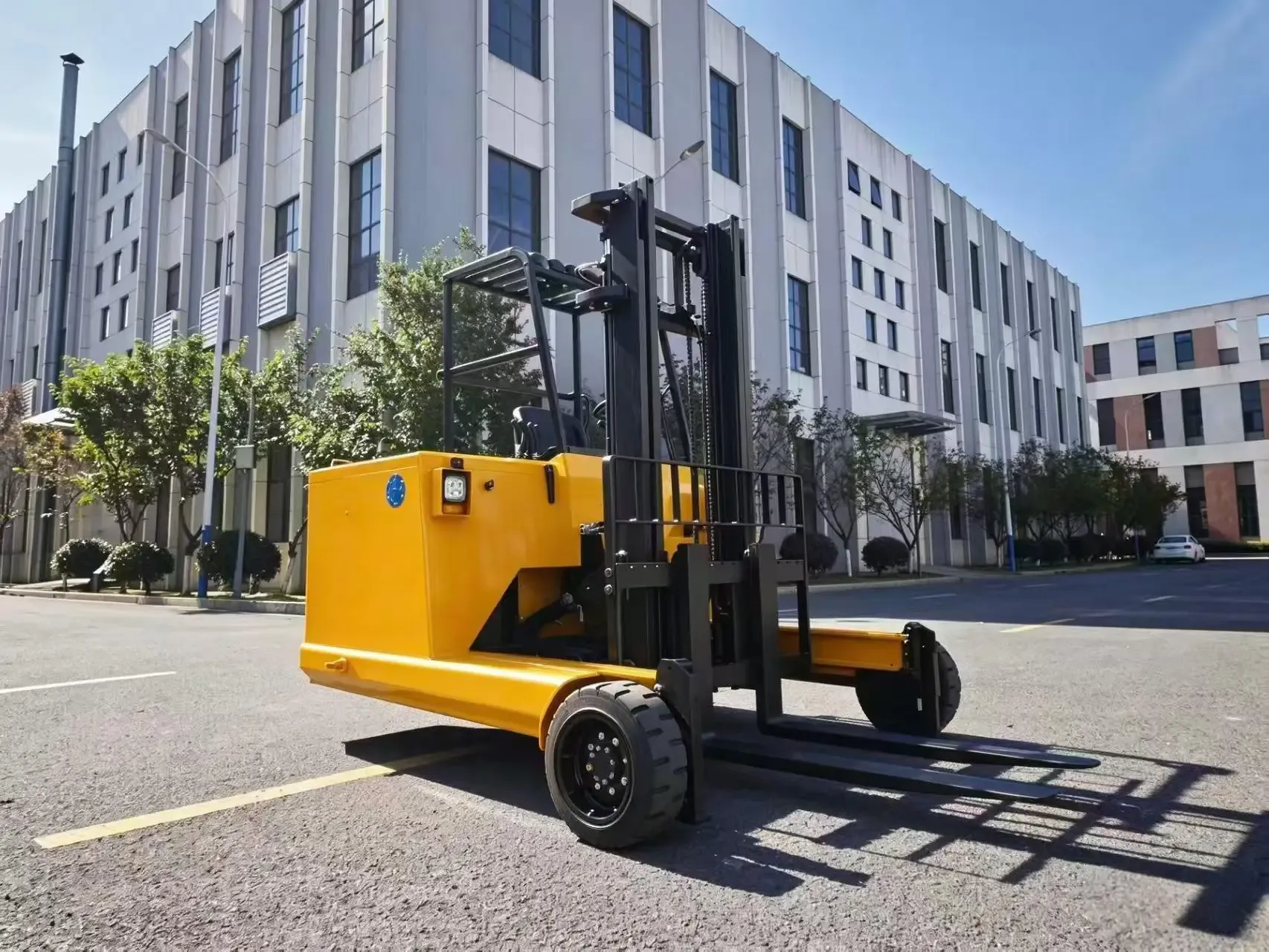 piggyback forklift electric