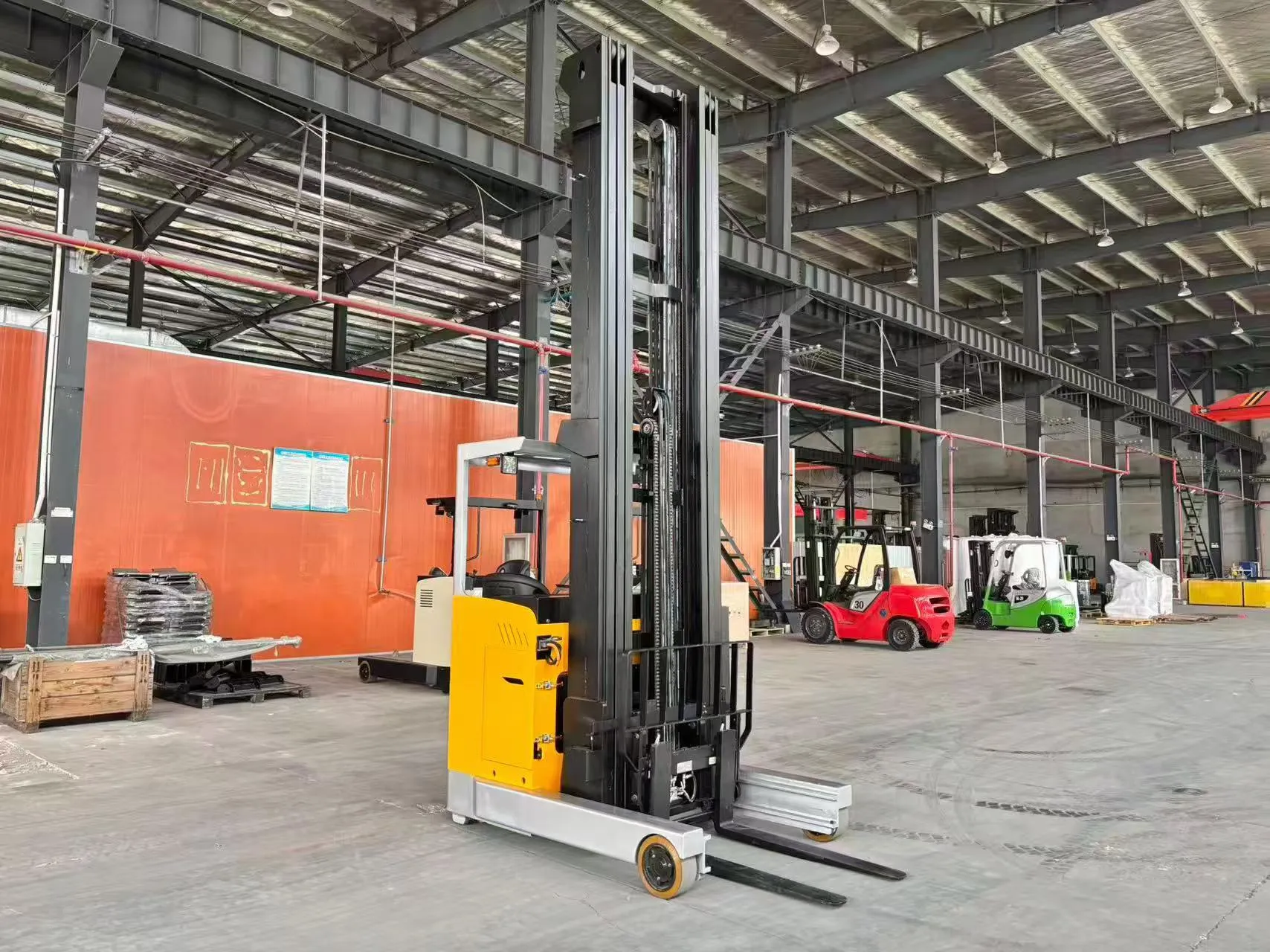 How to Choose a Forklift That Matches Warehouse Aisles? Safe Forklift Operation?