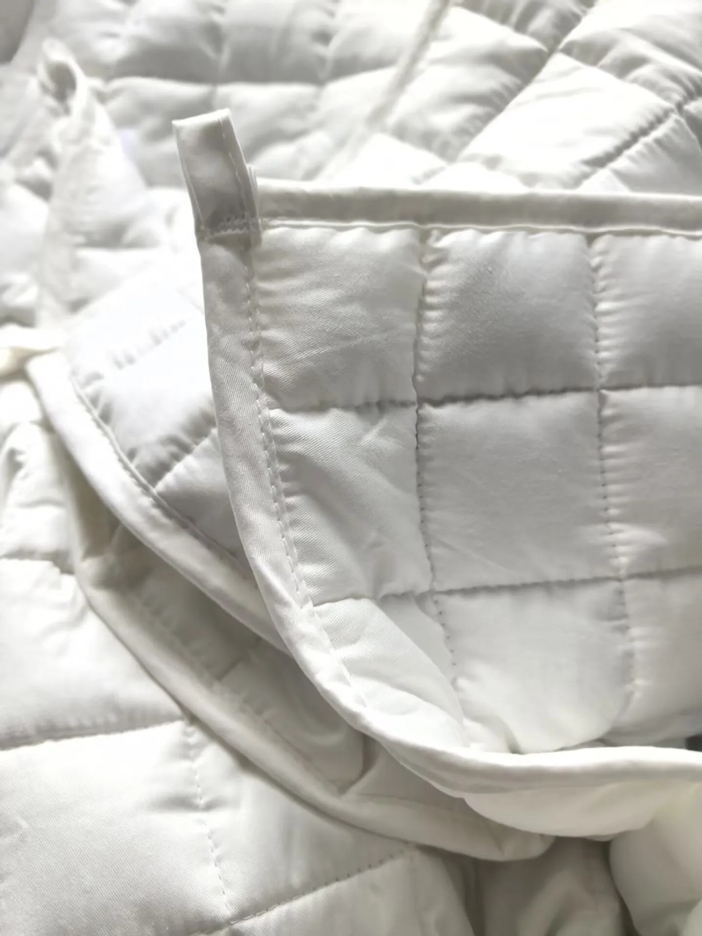 white weighted blankets
