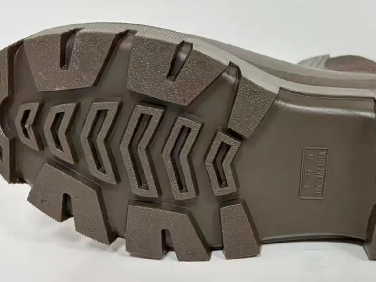 RB04-outsole-1200