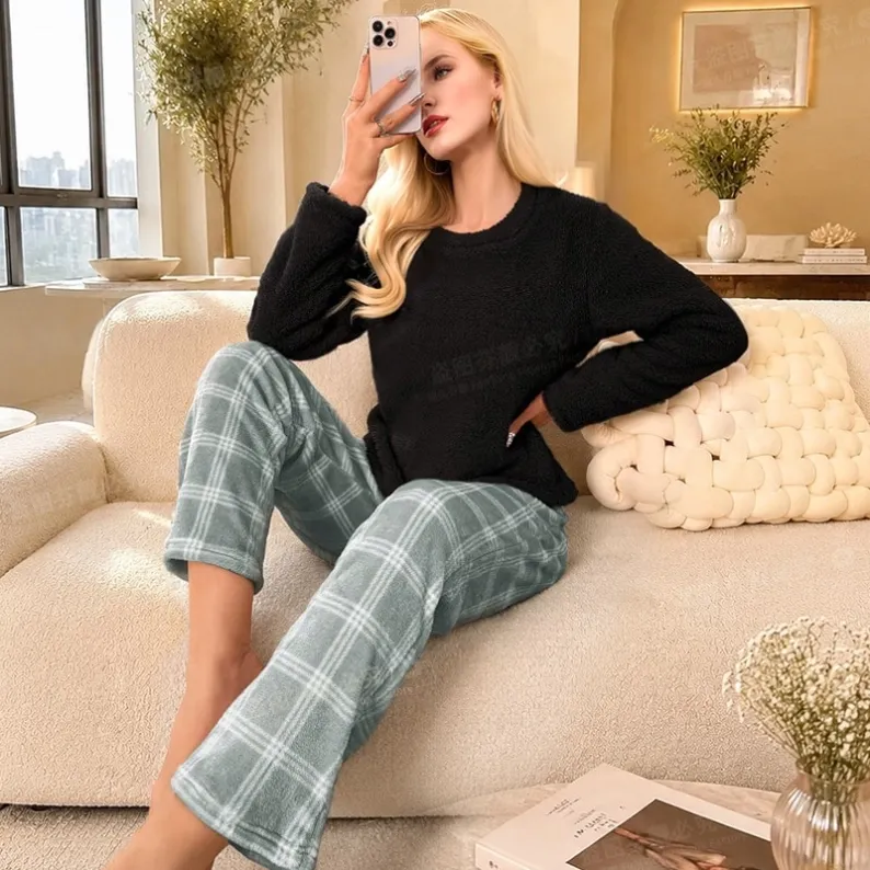 women pajama set xlk5277black lifestyle view