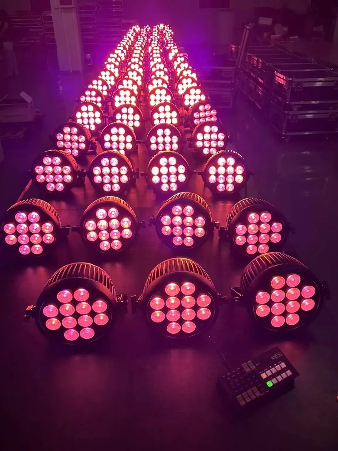lumiup-round-battery-par-batch-color-test