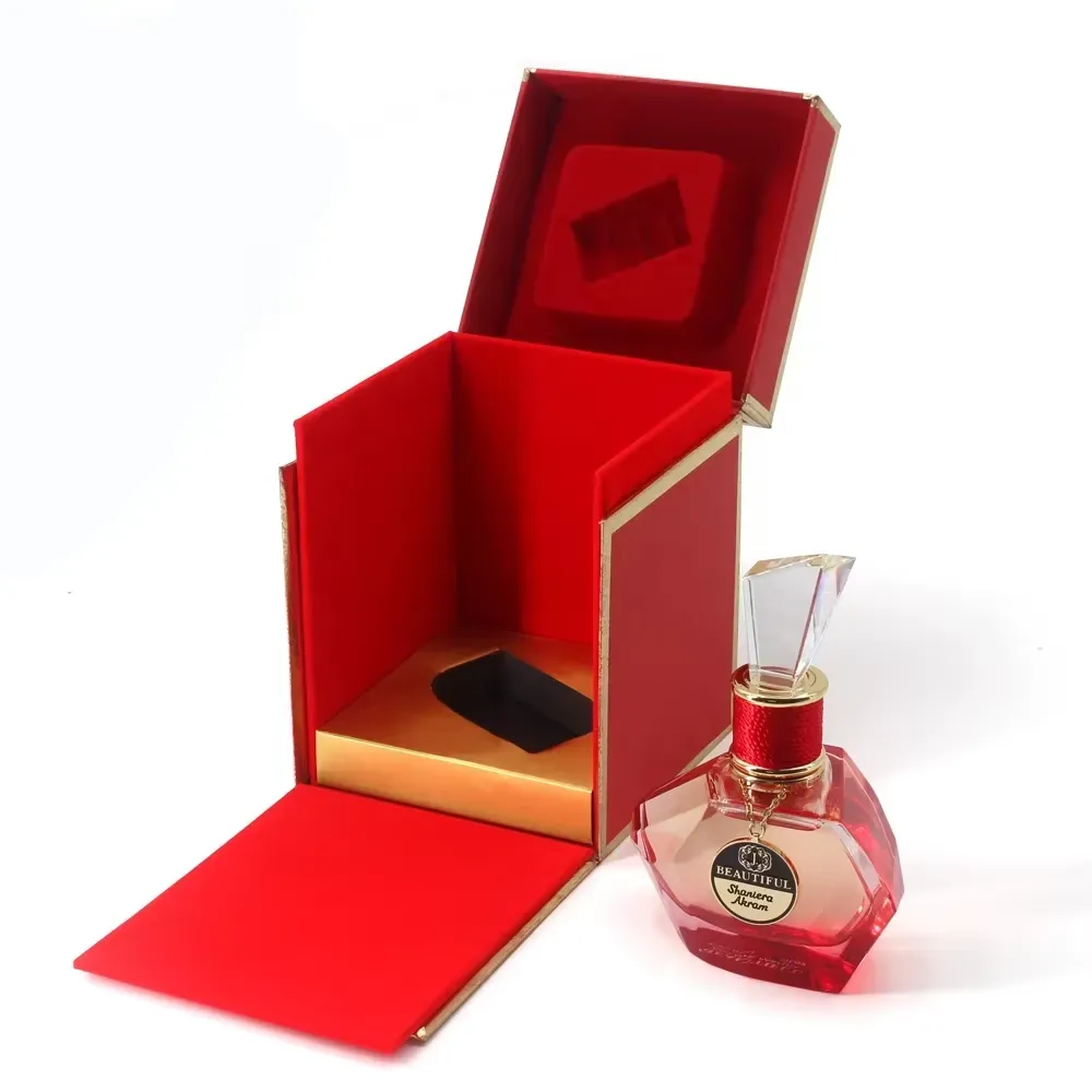 Red perfume package (3)