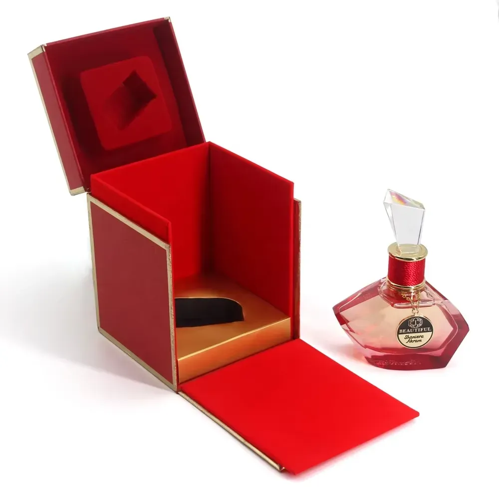 Red perfume package (4)