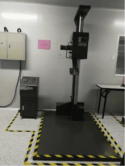 Drop-Test-Equipment