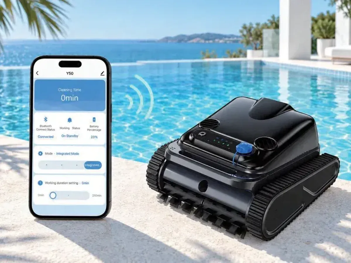 Full-coverage pool robot with its companion app