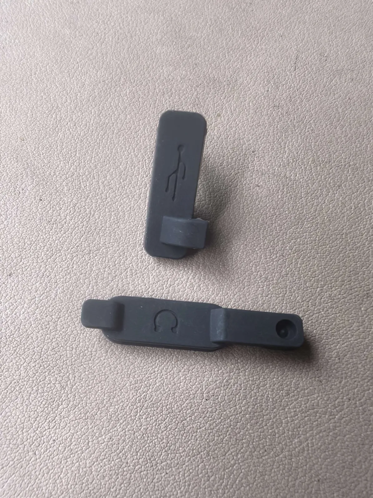 round-rubber-port-plug-power