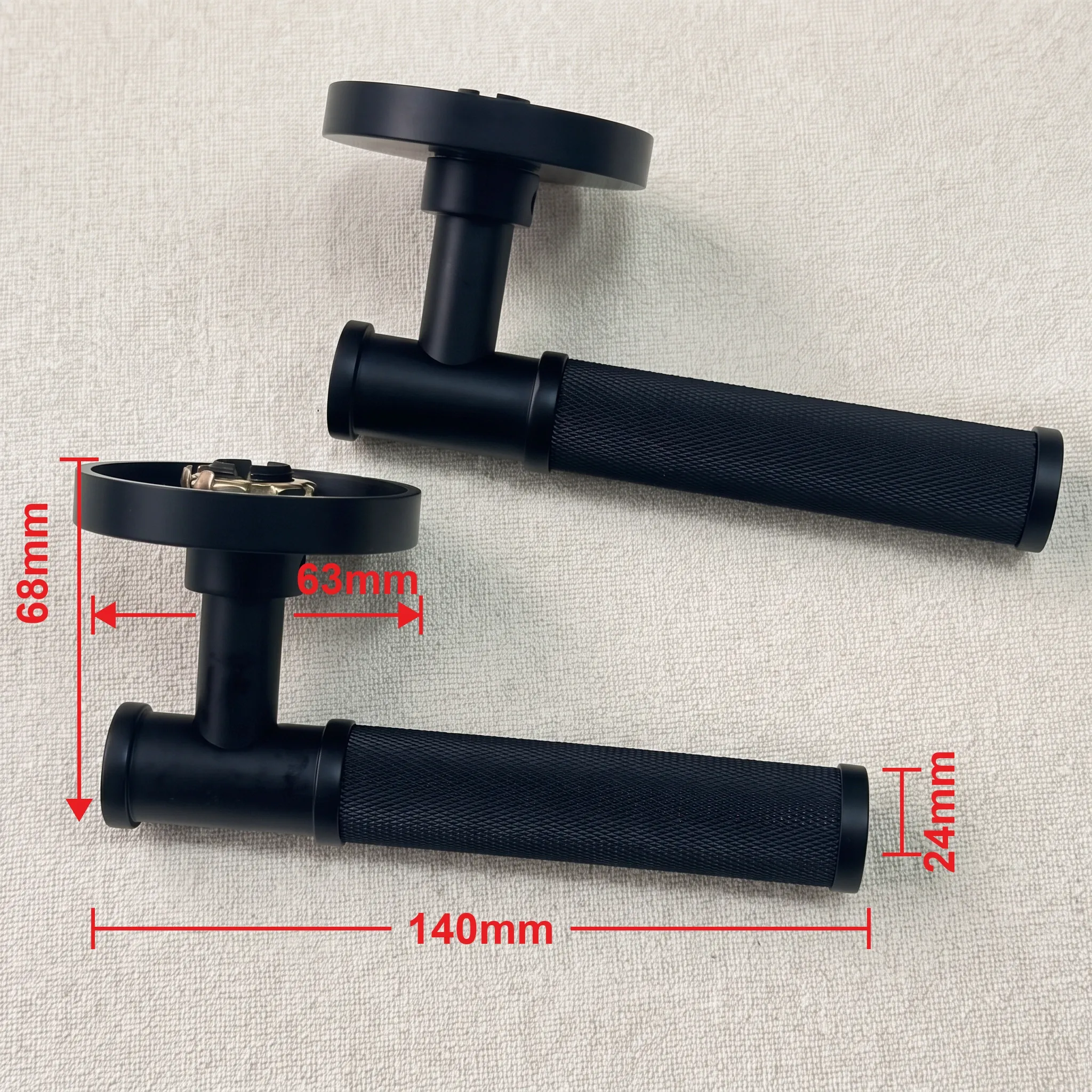 Dimension reference of the knurled matte black lever handle on a linen-textured card with 63 mm, 68 mm, 140 mm, 24 mm, 35-45 mm and 60/70 mm callouts