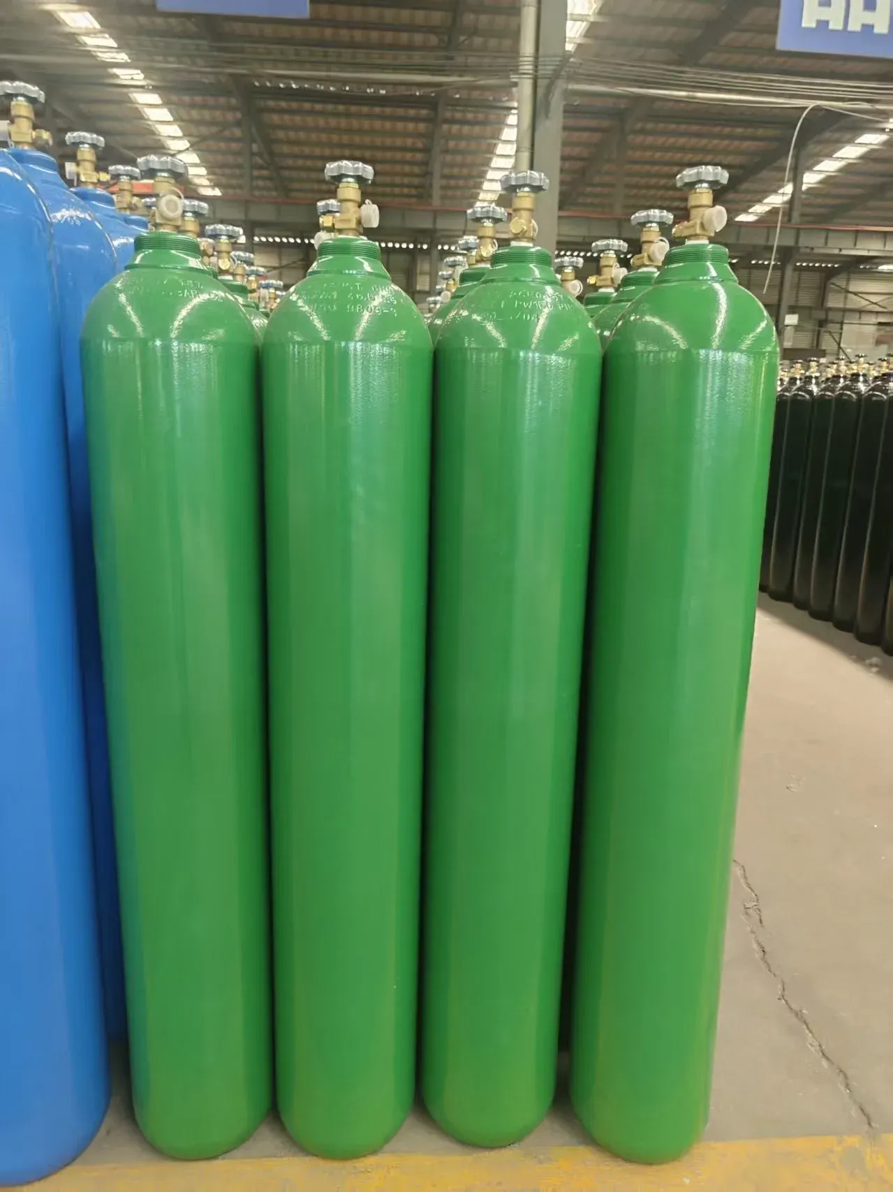 40L oxygen cylinders