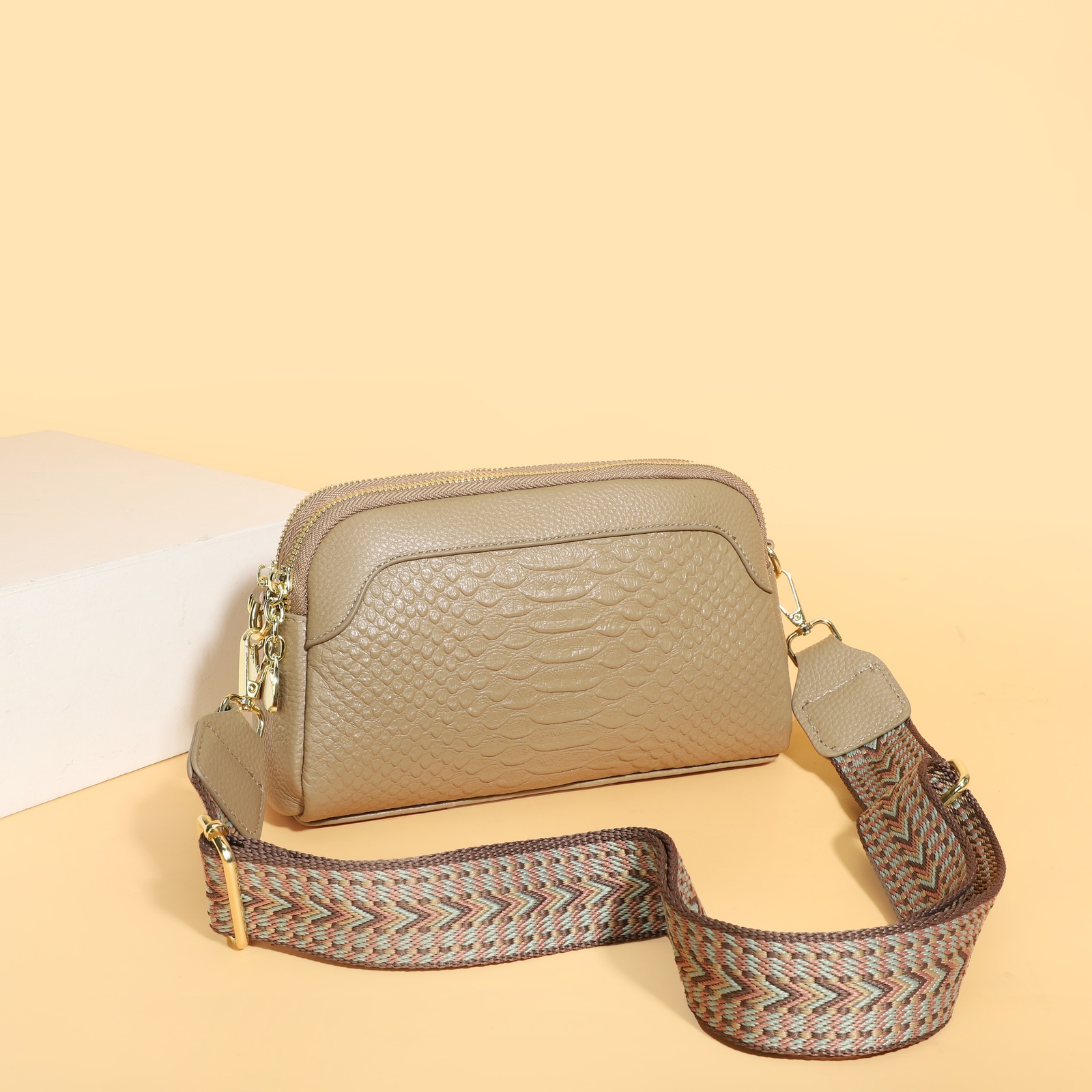 Custom Leather Crossbody Bag – Wide Woven Strap Shoulder Bag (view 4) — custom leather bag manufacturing by Kaishi Bag Factory