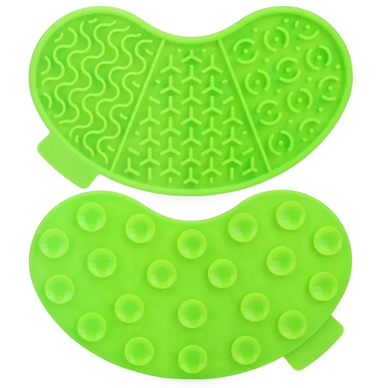 Silicone lick mat for dogs and cats with textured surfaces - green