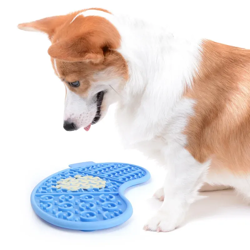 Silicone lick mat for dogs and cats with textured surfaces - corgi