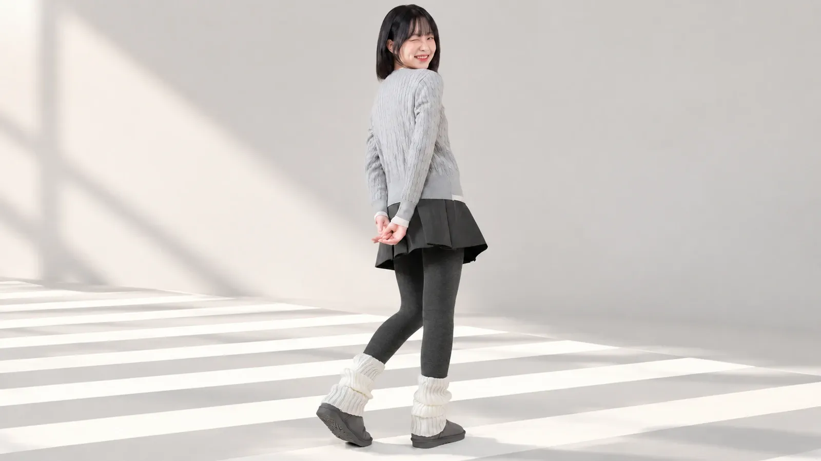 Custom fleece leggings winter wear with warm brushed lining and comfortable fit for OEM clothing brands