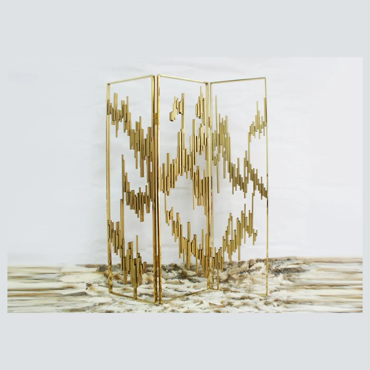 abstract-gold-rod-screen-1