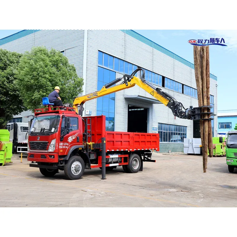 Truck-Mounted Log Grab 4x4 on SINOTRUK Wangpai — 7.5 m Boom, 3+2 Grab — photo 4