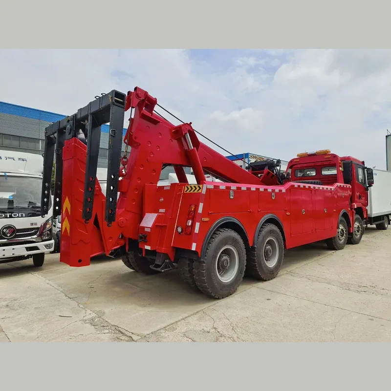 Wrecker tow truck on SHACMAN chassis — photo 3 of 6