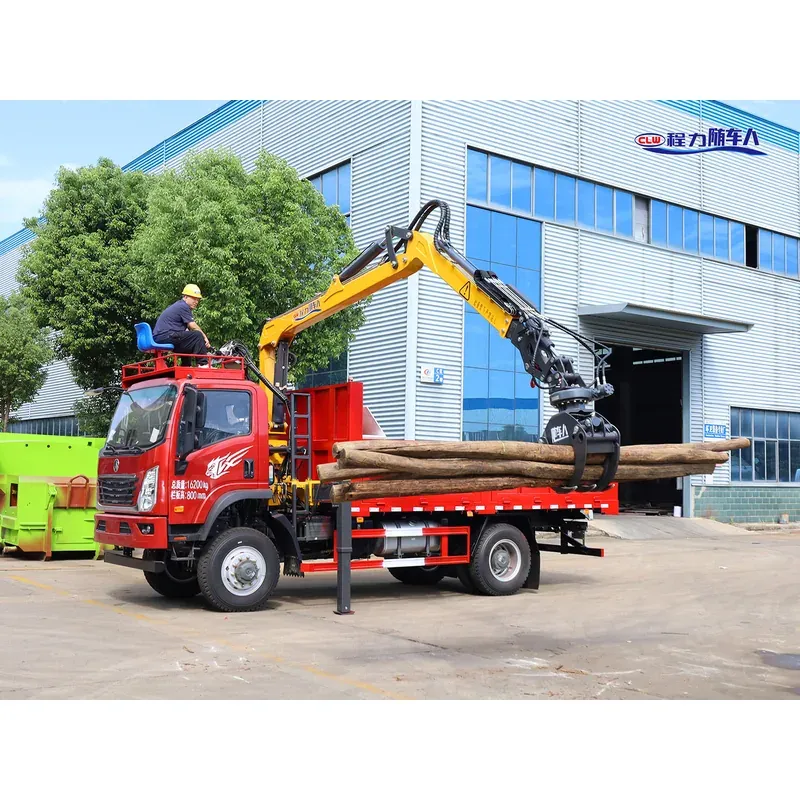 Truck-Mounted Log Grab 4x4 on SINOTRUK Wangpai — 7.5 m Boom, 3+2 Grab — photo 5