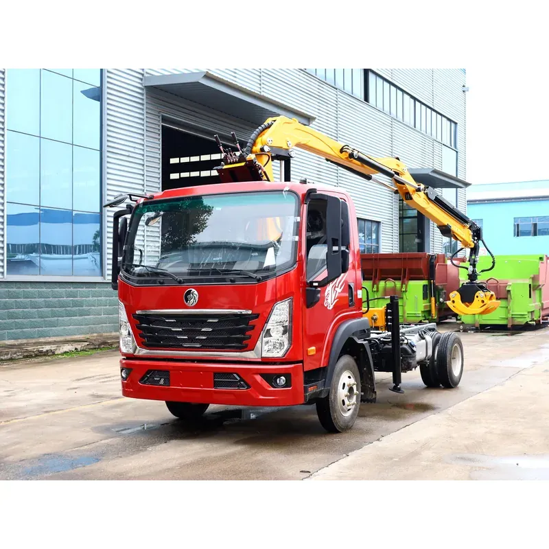 Truck-Mounted Log Grab on SINOTRUK Wangpai — 4 t Folding Boom — main view