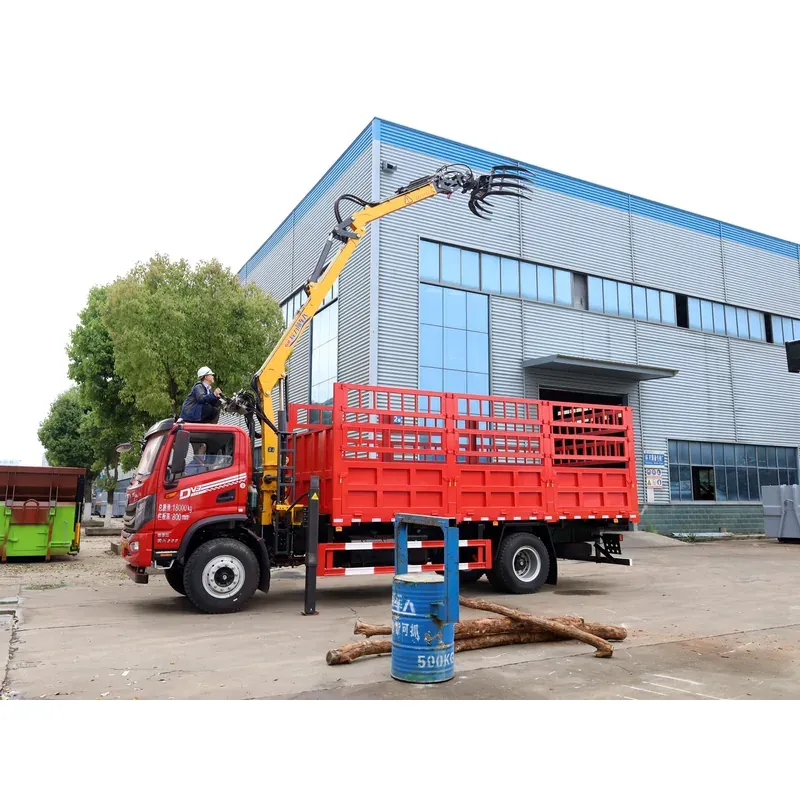 Truck-Mounted Log Grab on Dongfeng Huashen DV3 — 7.5 m Boom, 4+3 Grab — photo 5