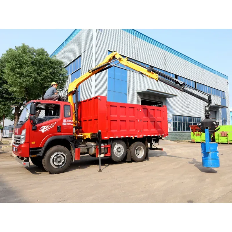 Truck-Mounted Log Grab with Lifting Axle on SINOTRUK Wangpai — 4 t Folding Boom — photo 5