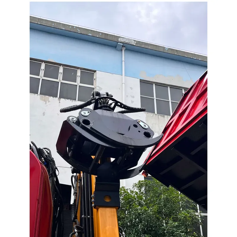 Truck-Mounted Log Grab with Lifting Axle on SINOTRUK Wangpai — 4 t Folding Boom — photo 7