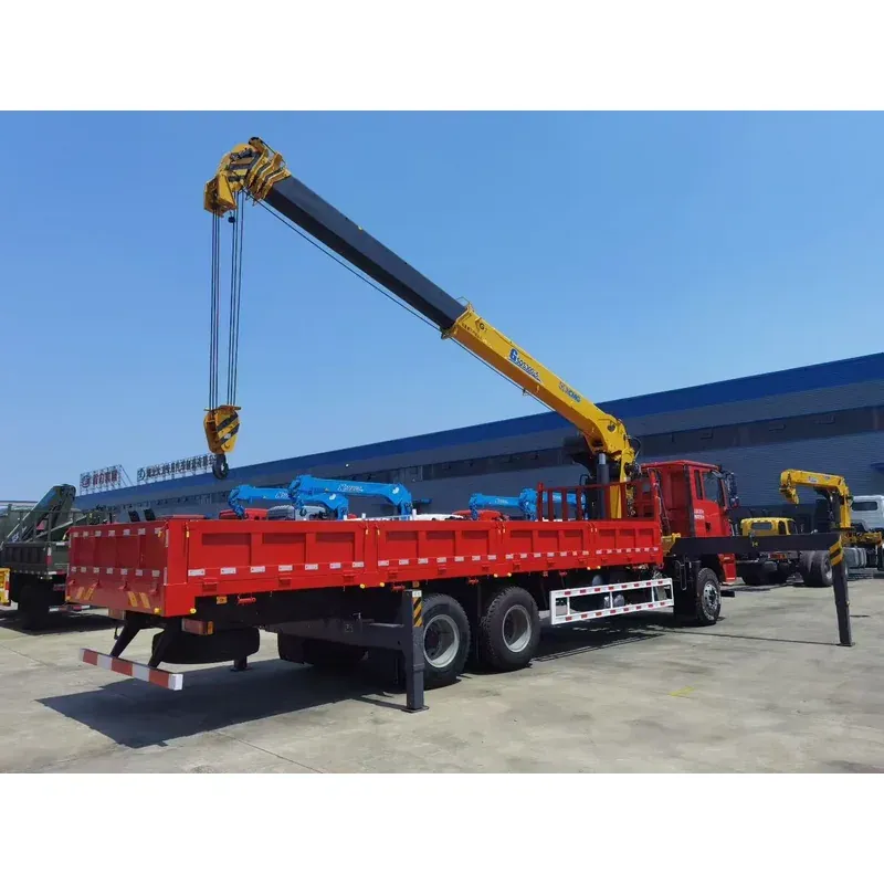 Truck-mounted crane on SHACMAN Delong M3000, 12T — photo 7