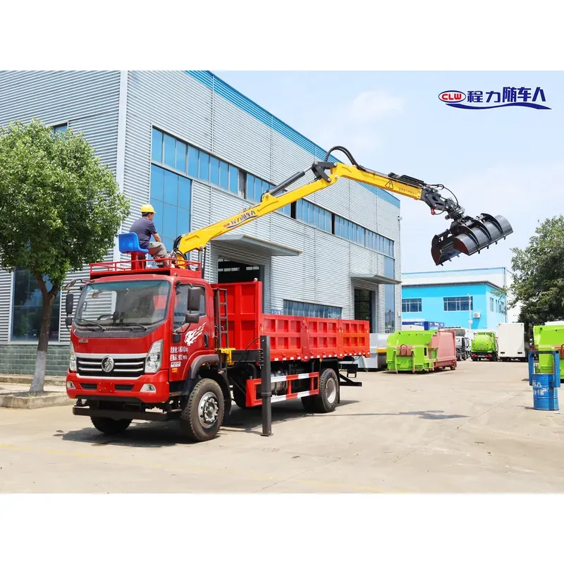 Truck-Mounted Log Grab 4x4 on SINOTRUK Wangpai — 7.5 m Boom, 4+3 Clamshell Grab — photo 3
