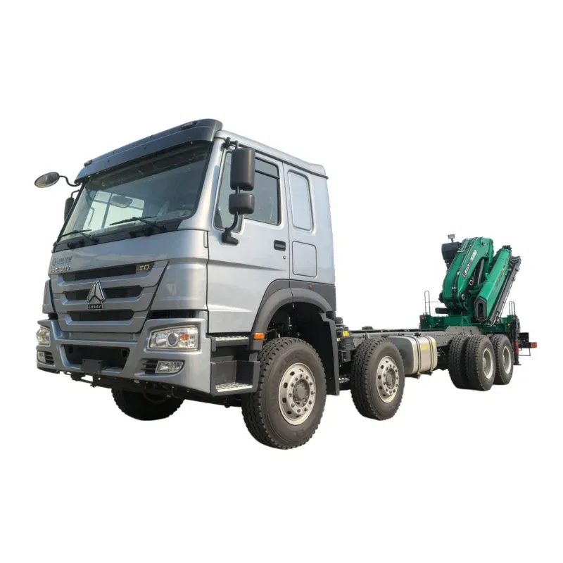 Truck-mounted crane on CLW chassis, 16T — photo 1 of 6