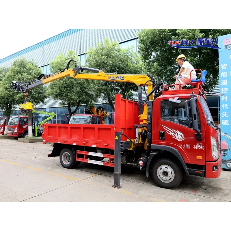 Truck-Mounted Log Grab with Magnet on SINOTRUK Wangpai — 7.5 m, 3+2 Grab — photo 2