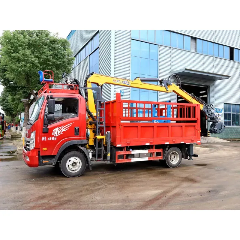 Truck-Mounted Log Grab on SINOTRUK Wangpai — 6.8 m Boom, 2+2 Grab — photo 4