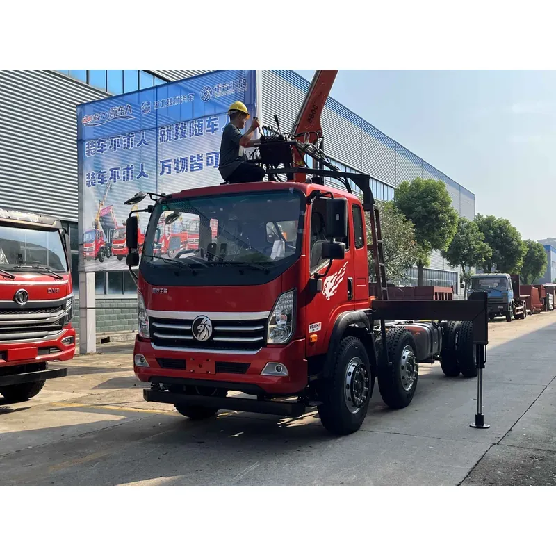 Truck-Mounted Log Grab on SINOTRUK Wangpai 6x2 — 8.8 m Boom, Flat-Jaw Grab — main view