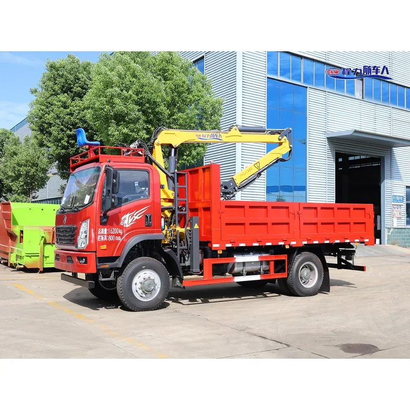 Truck-Mounted Log Grab 4x4 on SINOTRUK Wangpai — 7.5 m Boom, 3+2 Grab — photo 2