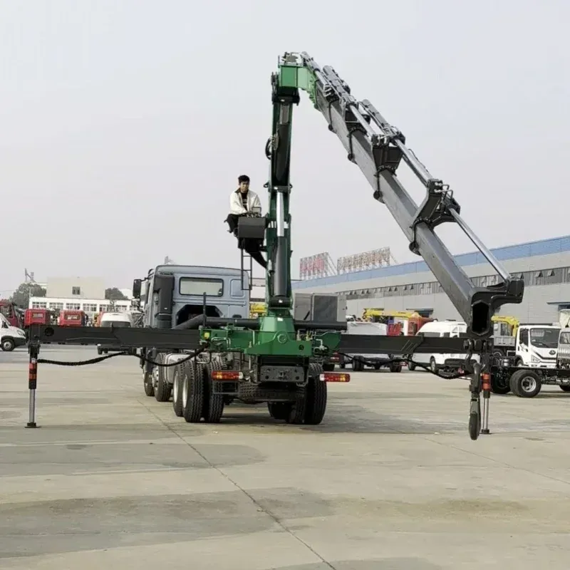 Truck-mounted crane on CLW chassis, 16T — photo 5 of 6