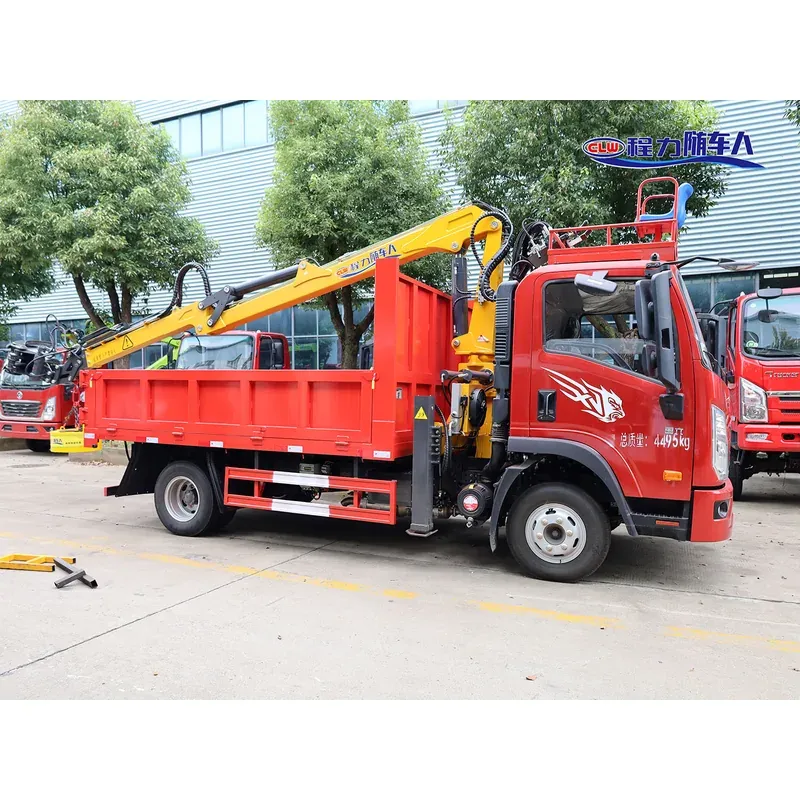 Truck-Mounted Log Grab with Magnet on SINOTRUK Wangpai — 7.5 m, 3+2 Grab — main view