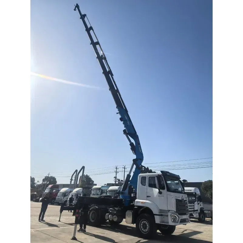 Truck-mounted crane on CLW chassis, 28T — photo 6 of 6