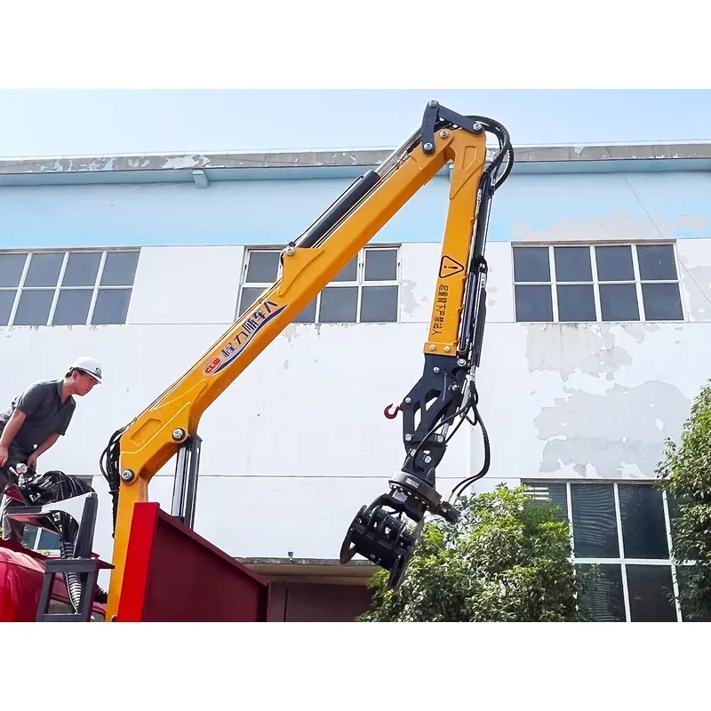 Truck-Mounted Log Grab on SINOTRUK Wangpai — 6.8 m Boom, 2+2 Rigid-Linked — photo 5