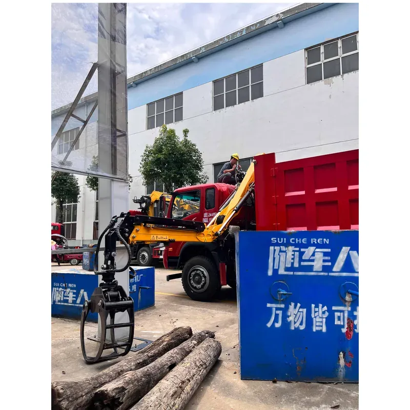Truck-Mounted Log Grab with Lifting Axle on SINOTRUK Wangpai — 4 t Folding Boom — photo 6