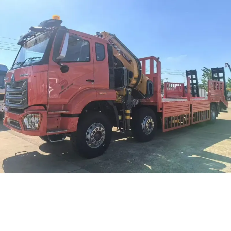 HOWO H77L cab and the XCMG GSQZ560.6 knuckle-boom crane mounted behind it on the 8x4 truck-mounted crane