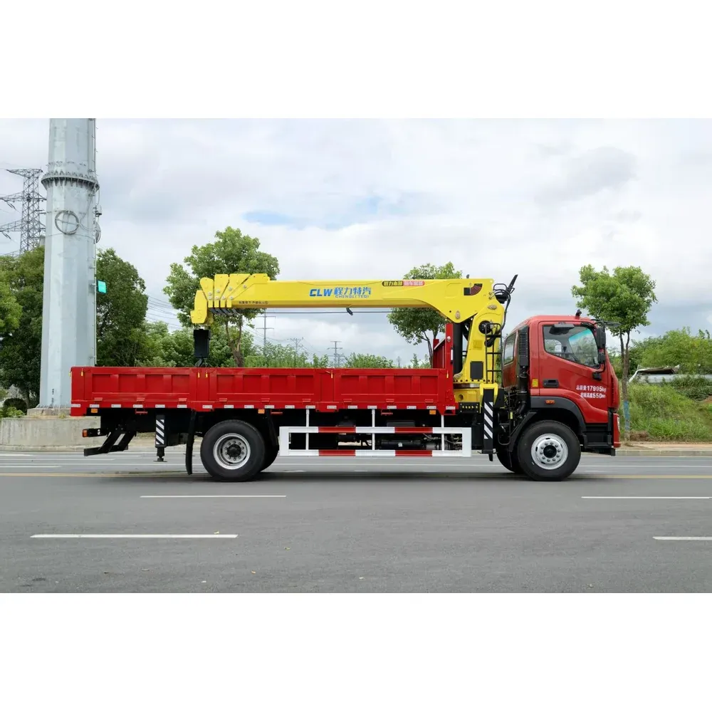 Truck-mounted crane on Foton 4x2, 8T — photo 5 of 6