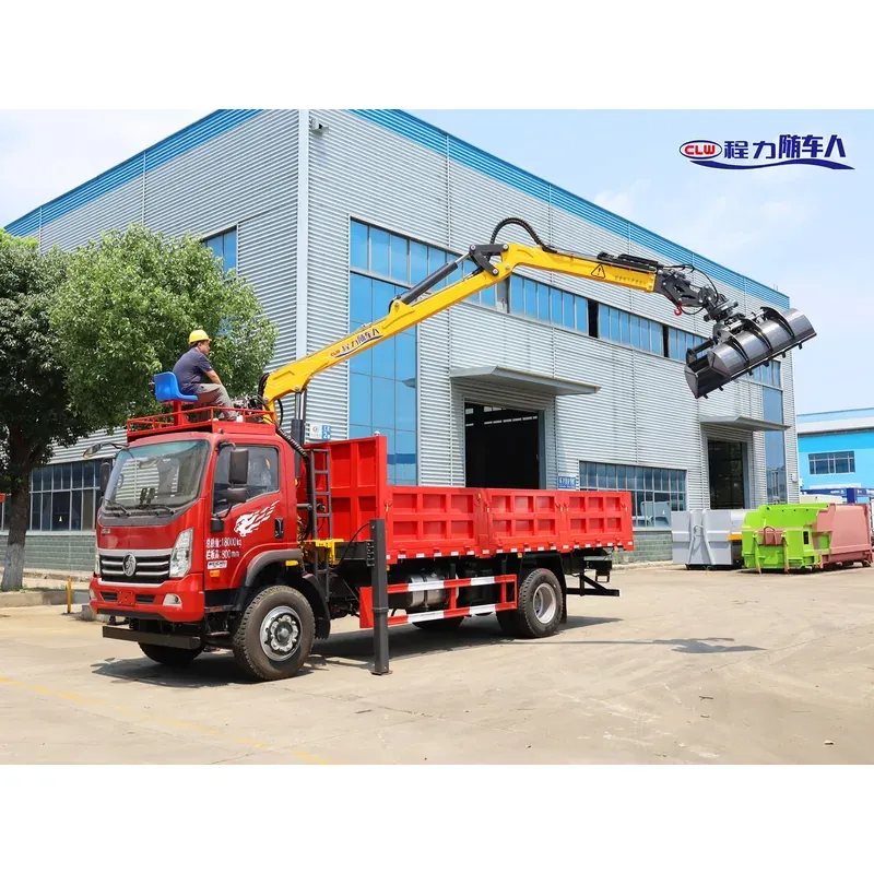 Truck-Mounted Log Grab 4x4 on SINOTRUK Wangpai — 7.5 m Boom, 4+3 Clamshell Grab — photo 4