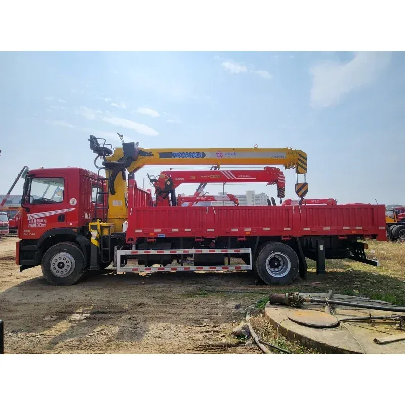 Truck-mounted crane on CLW chassis, 8T — photo 4 of 6