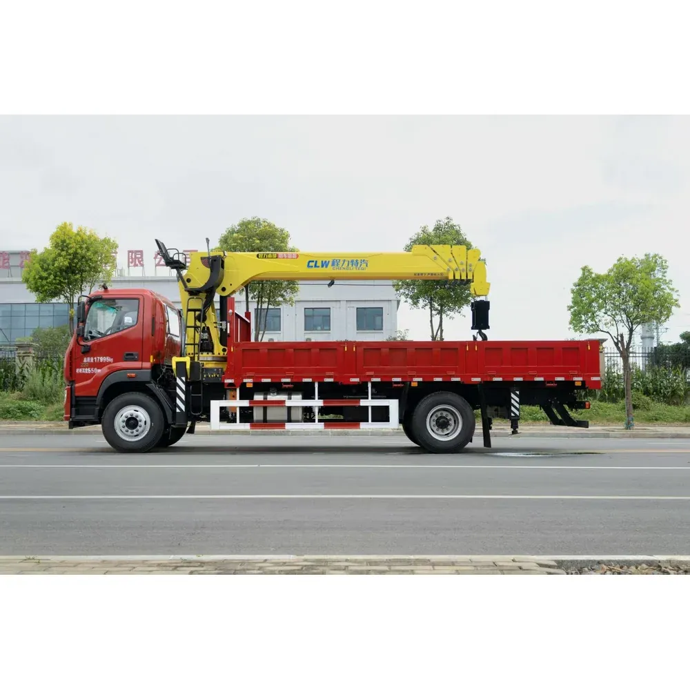 Truck-mounted crane on Foton 4x2, 8T — photo 1 of 6