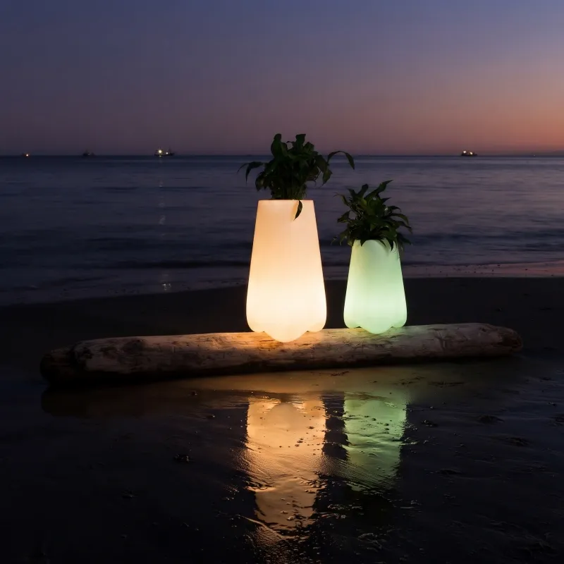 Roto molding Plastic Planters Lights